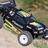New - Team Associated RC18T2