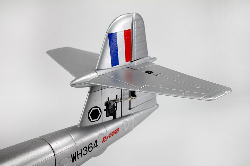 Dynam Gloster Meteor F8 Nose Retract,Strut And Wheel Set DYN-GMF8-14 