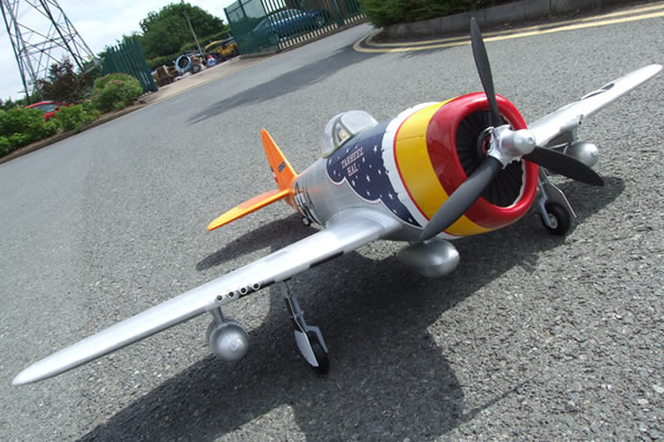 FMS&nbsp;WWII P-47 Thunderbolt 1400 Series Electric ARTF Aircraft with Retract Landing Gear