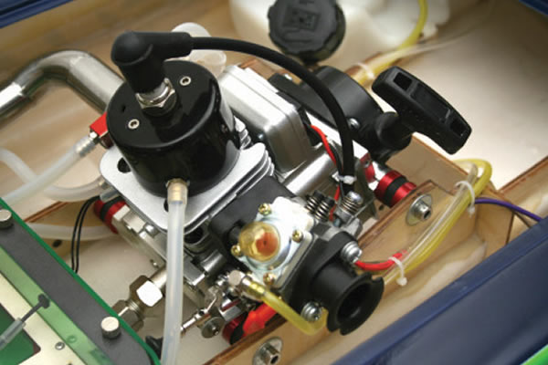 Venom&nbsp;King of Shaves Class 1 Racing RTR Gas Boat