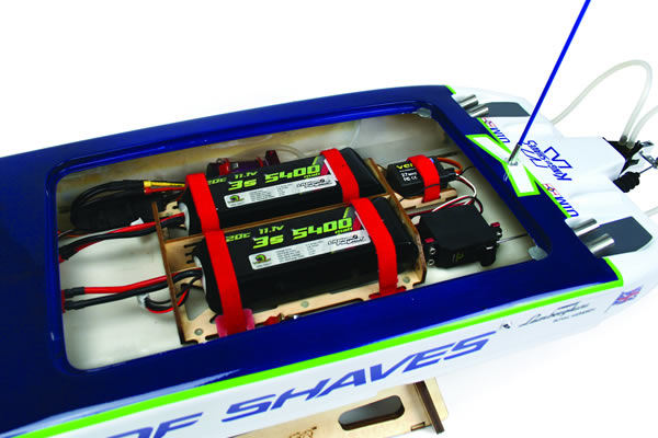 Venom&nbsp;King of Shaves C1 Racing 34" RTR Electric Boat