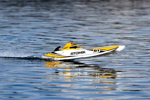 Venom&nbsp;Atomik ARC 58in RTR Electric Boat